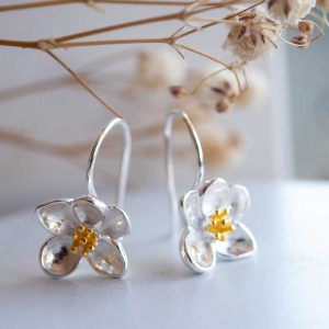 flower earrings