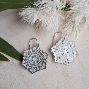 stainless steel snowflake earringss