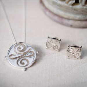 new beginning pendant set